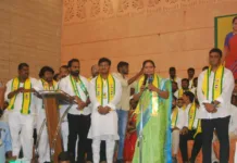చెత్త సేకరించే కార్మికుల పొట్టగొడితే ఊరుకునేది లేదు.. రాజధాని రణభేరిలో ప్రభుత్వానికి కల్వకుంట్ల కవిత వార్నింగ్..